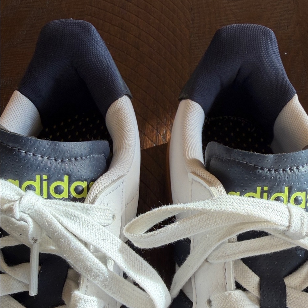Adidas Men's Grand Court 2.0 Shoes - Picture 7 of 7